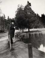 Zola, Francois Emile: Zola photographed in Bois de Boulogne