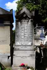 Tomb of Paul Signac (Père Lachaise cemetery, division 67) (© Pierre-Yves Beaudouin, CC BY-SA 4.0)